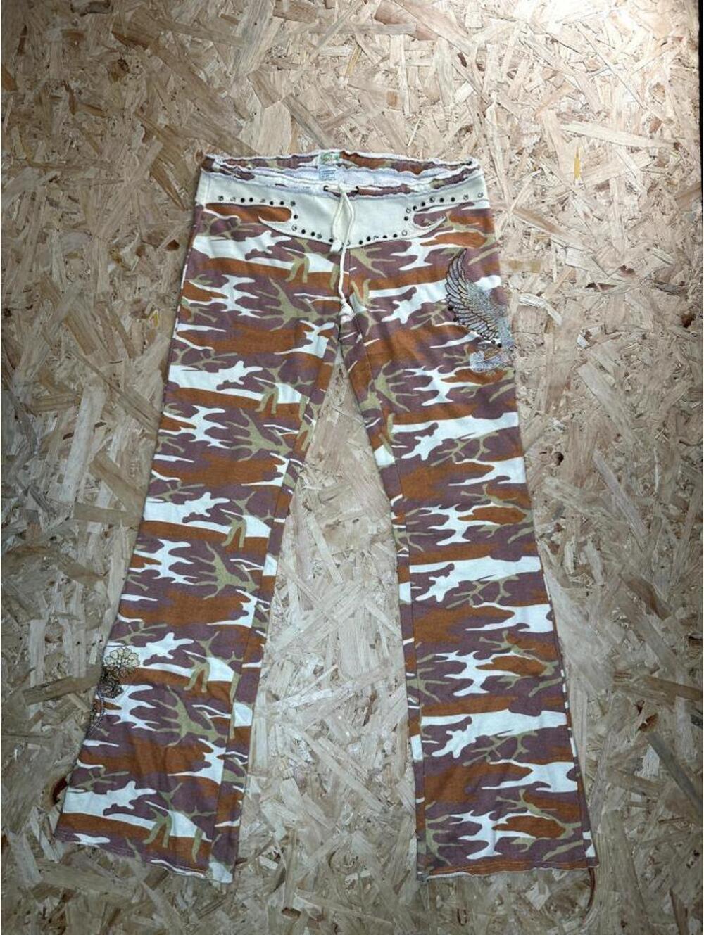 BB Jeans Womens Size 9 Camo Sweatpants Studded Rhinestone Wing Y2K Flare Pants